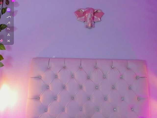 Gabriela-Suarez-1 live cam on BongaCams