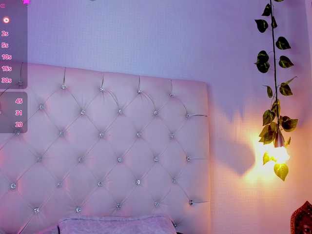 Gabriela-Suarez-1 live cam on BongaCams