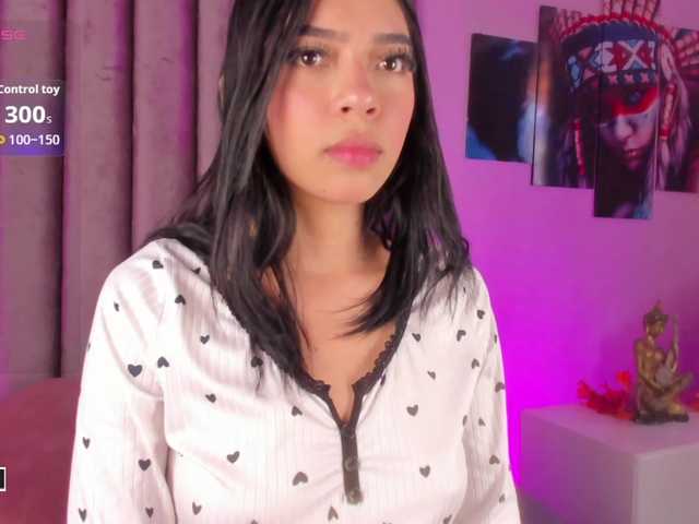 Gabriela-Suarez-1 live cam on BongaCams