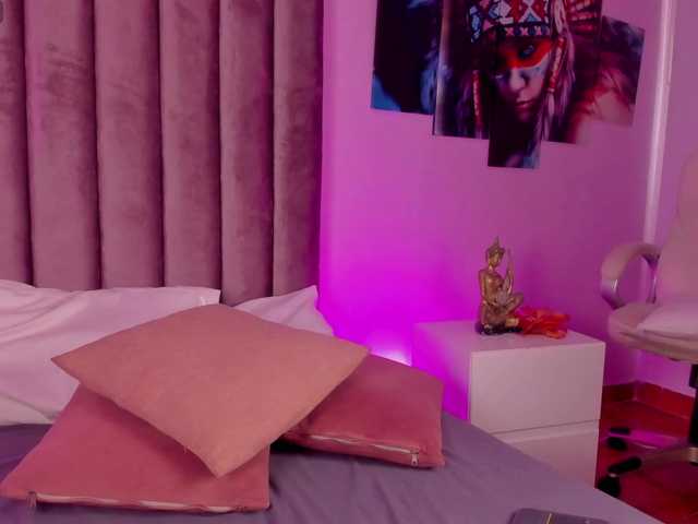 Gabriela-Suarez-1 live cam on BongaCams