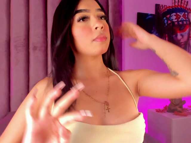 Gabriela-Suarez-1 live cam on BongaCams