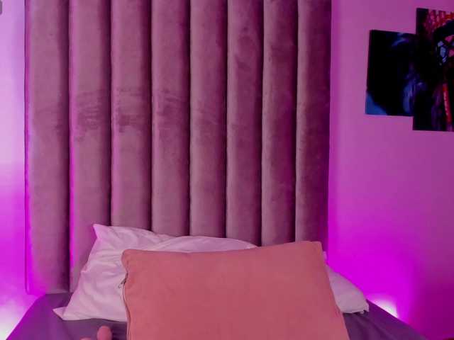 Gabriela-Suarez-1 live cam on BongaCams