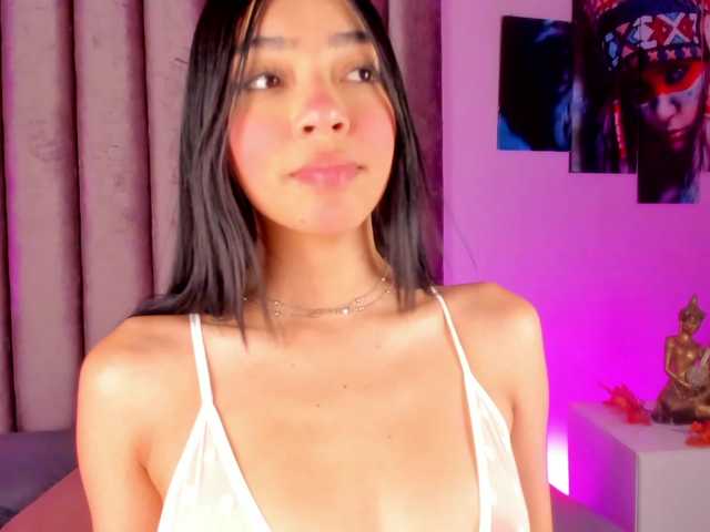Gabriela-Suarez-1 live cam on BongaCams