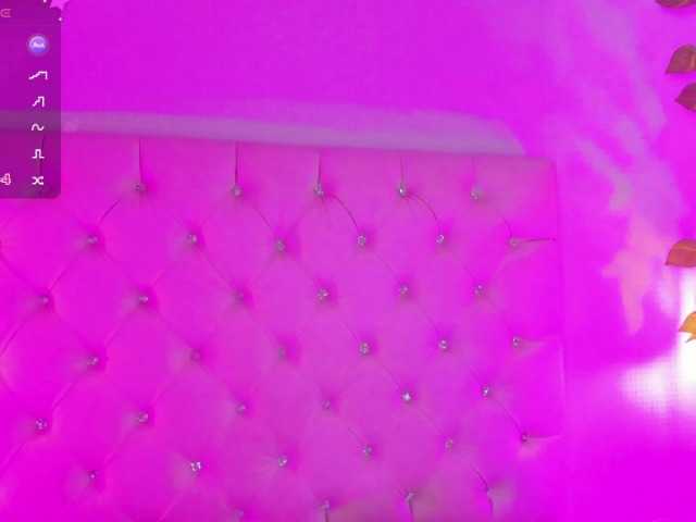 Gabriela-Suarez-1 live cam on BongaCams