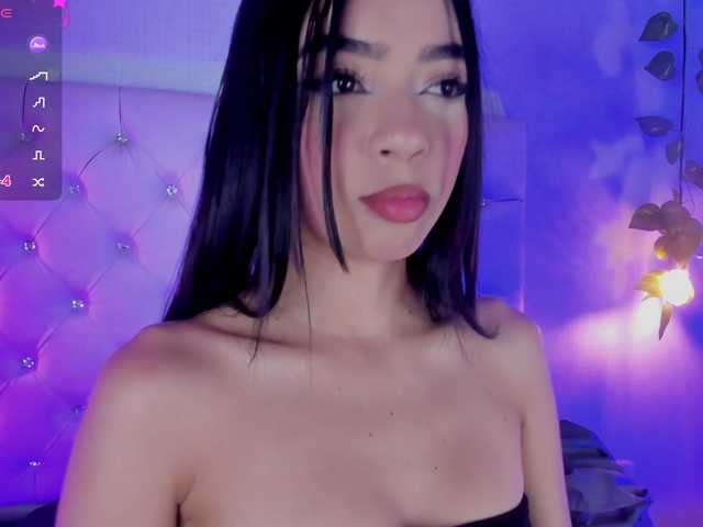 Gabriela-Suarez-1 live cam on BongaCams