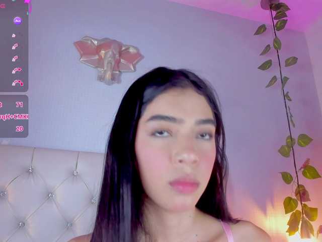 Gabriela-Suarez-1 live cam on BongaCams