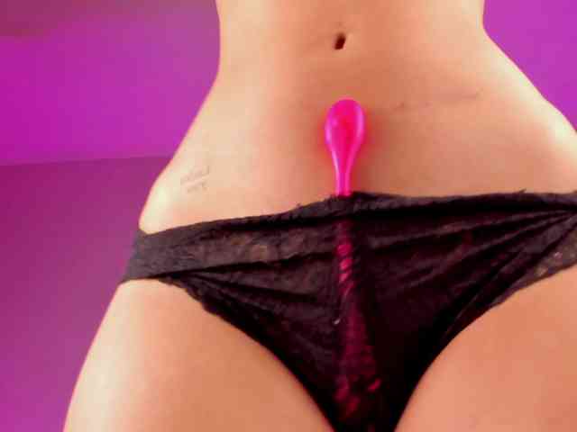 Gabriela-Suarez-1 webcam