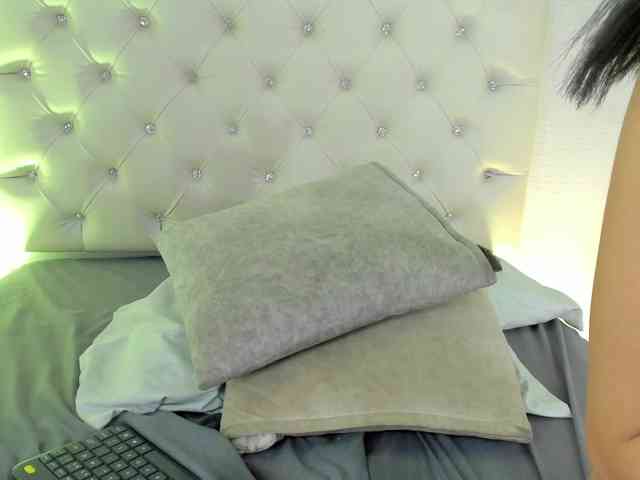 Gabriela-Suarez-1 webcam