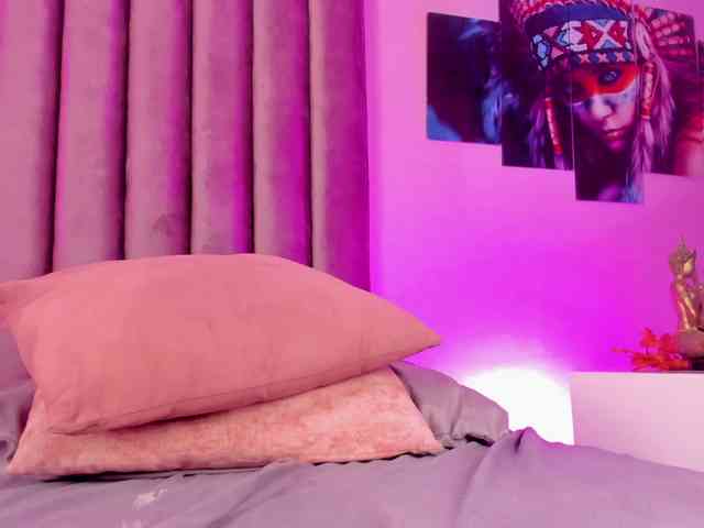 Gabriela-Suarez-1 webcam