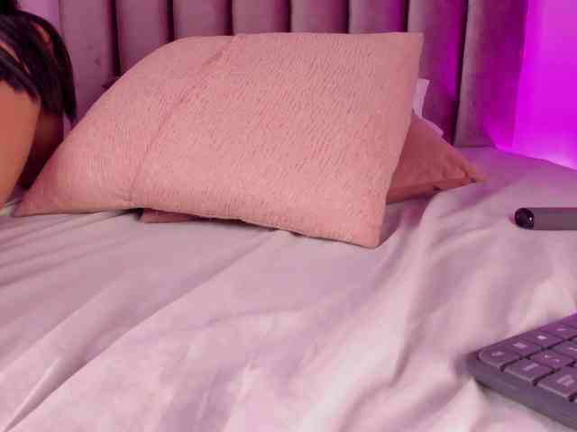 Gabriela-Suarez-1 webcam