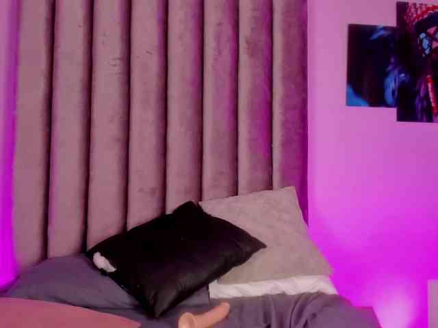 Gabriela-Suarez-1 webcam