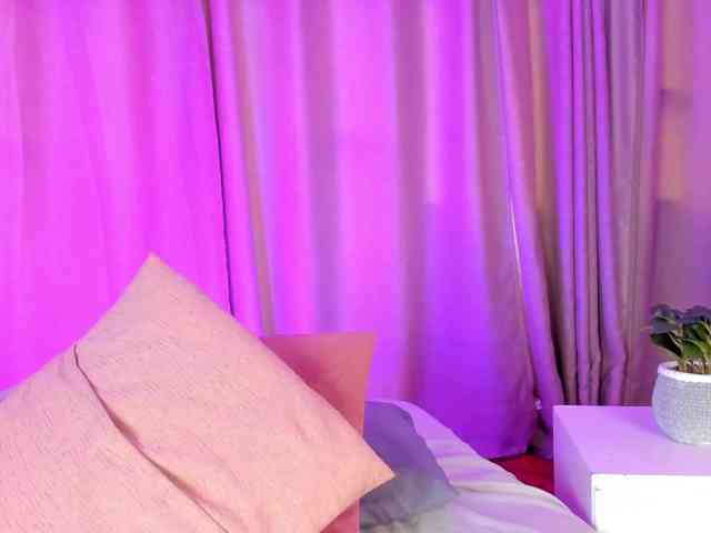 Gabriela-Suarez-1 webcam