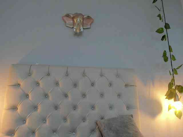 Gabriela-Suarez-1 webcam