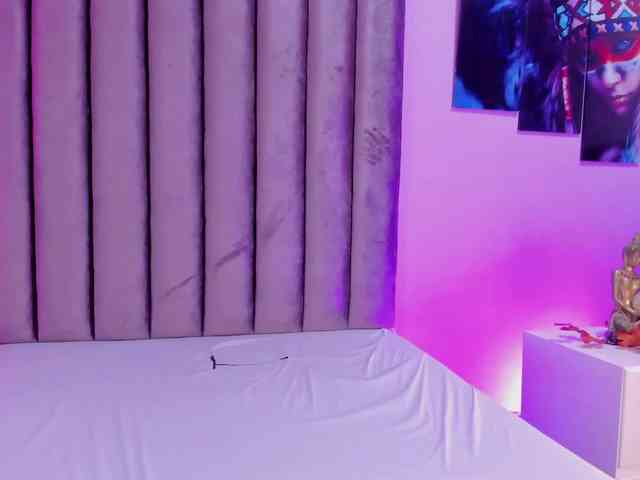 Gabriela-Suarez-1 webcam