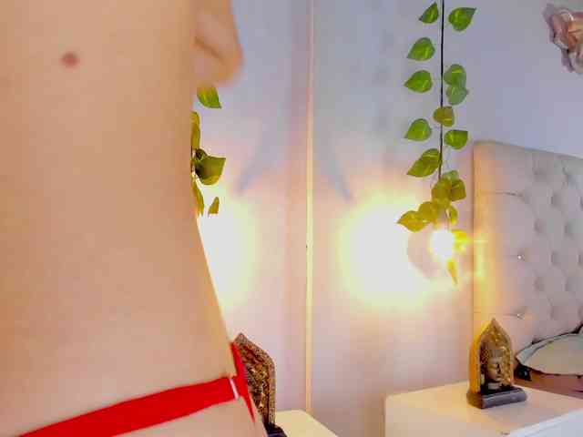 Gabriela-Suarez-1 webcam