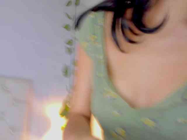 Gabriela-Suarez-1 webcam