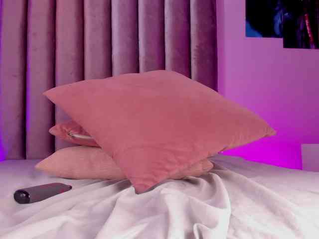 Gabriela-Suarez-1 webcam