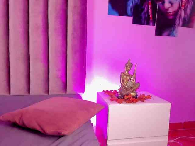 Gabriela-Suarez-1 webcam