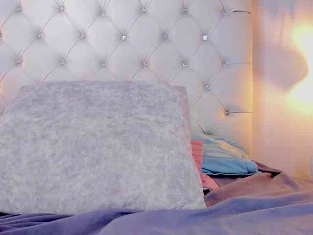 Gabriela-Suarez-1 webcam