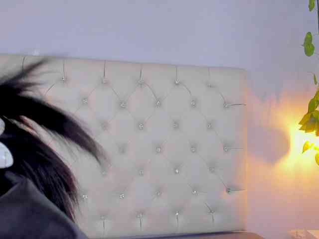 Gabriela-Suarez-1 webcam