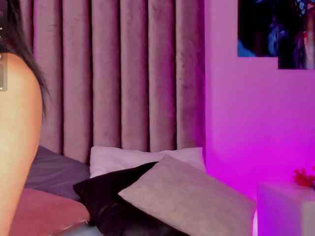 Gabriela-Suarez-1 webcam