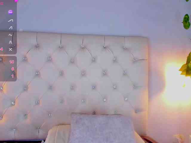 Gabriela-Suarez-1 webcam