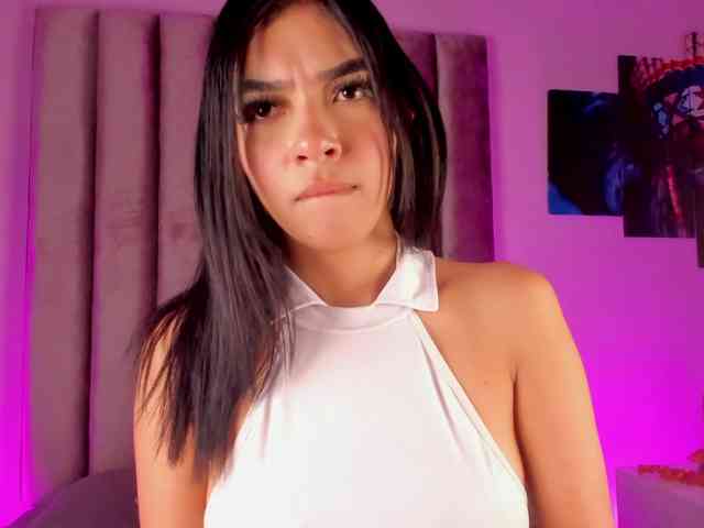 Gabriela-Suarez-1 webcam