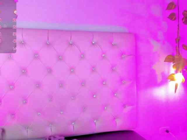 Gabriela-Suarez-1 webcam