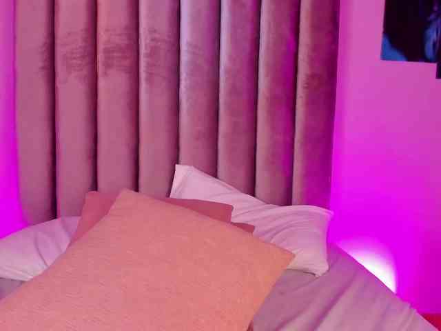 Gabriela-Suarez-1 webcam