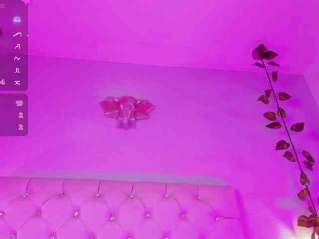 Gabriela-Suarez-1 webcam