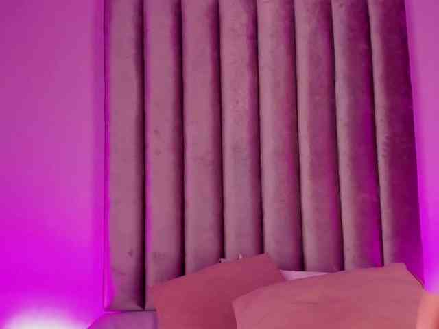 Gabriela-Suarez-1 webcam