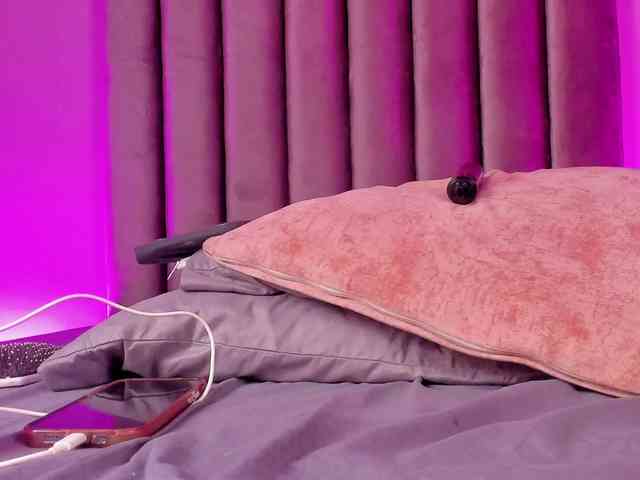 Gabriela-Suarez-1 webcam