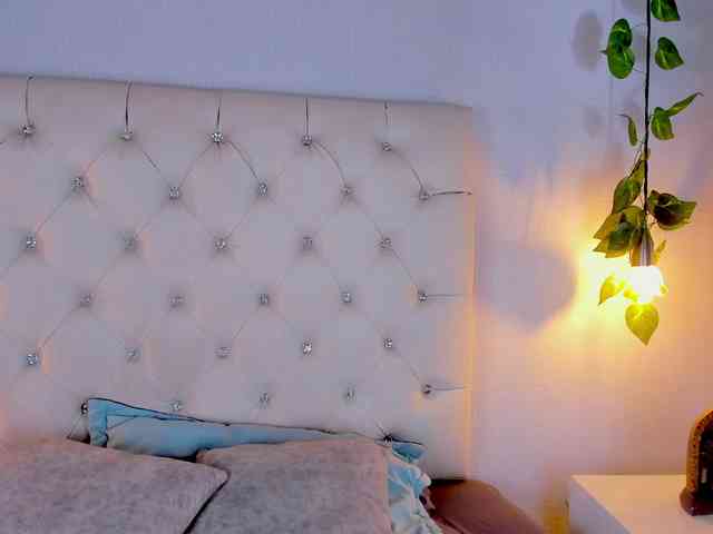 Gabriela-Suarez-1 webcam
