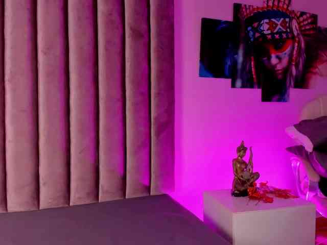 Gabriela-Suarez-1 webcam