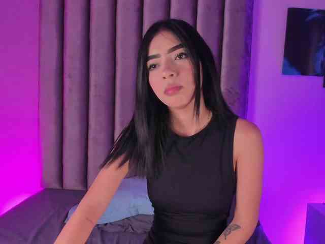 Gabriela-Suarez-1 webcam