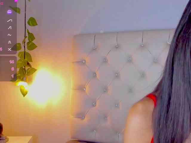 Gabriela-Suarez-1 webcam