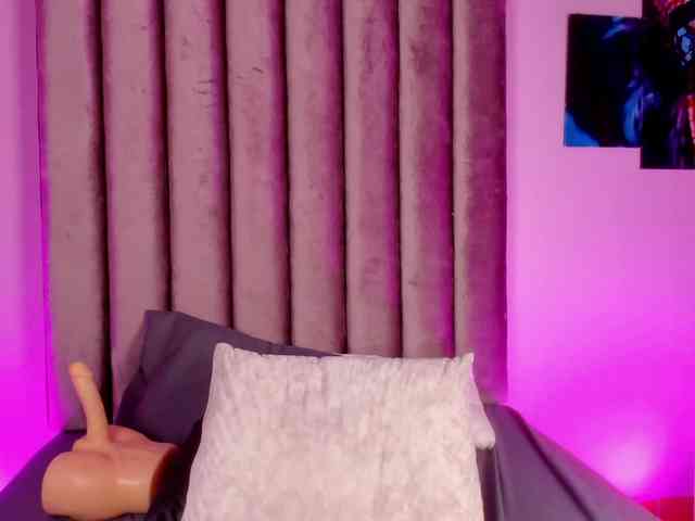 Gabriela-Suarez-1 webcam