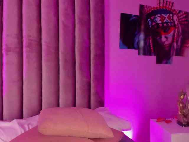 Gabriela-Suarez-1 webcam