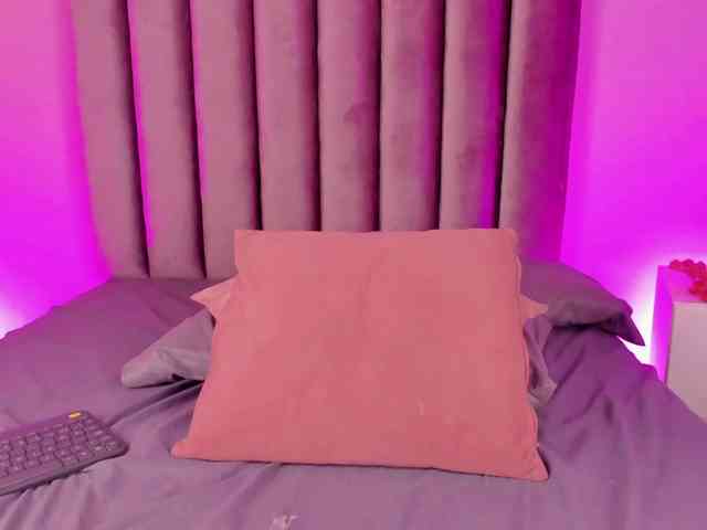 Gabriela-Suarez-1 webcam