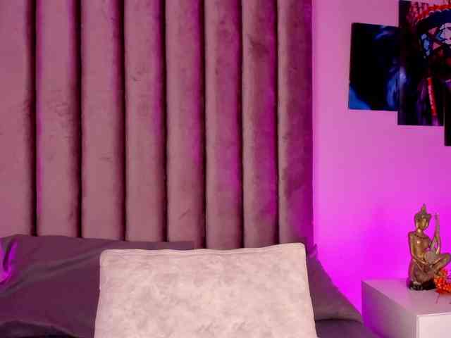 Gabriela-Suarez-1 webcam