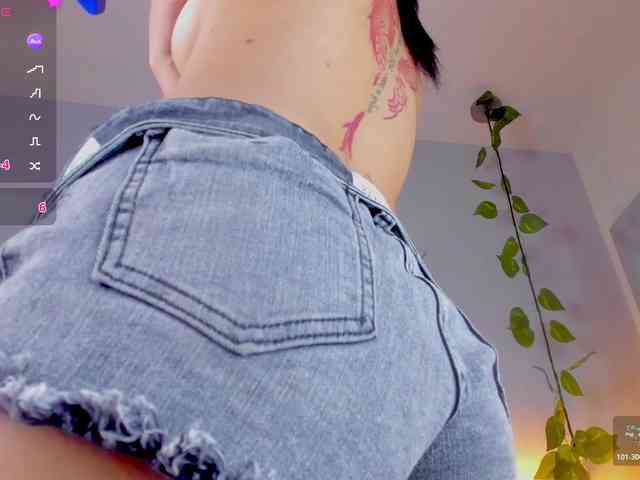 Gabriela-Suarez-1 webcam