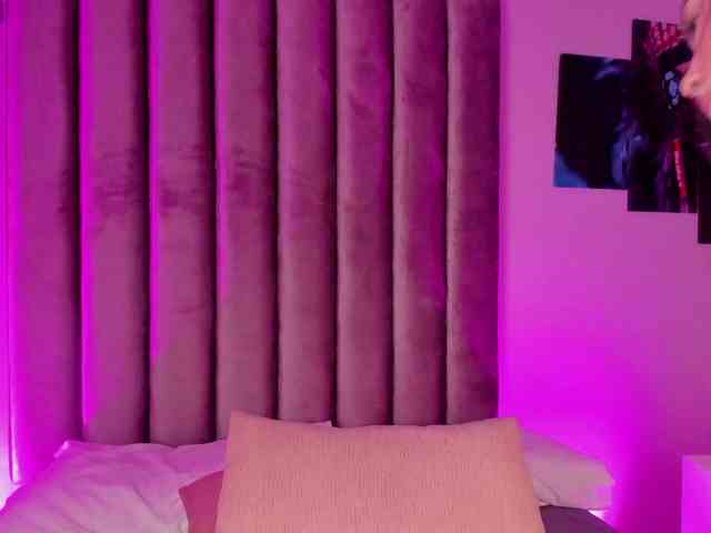 Gabriela-Suarez-1 webcam