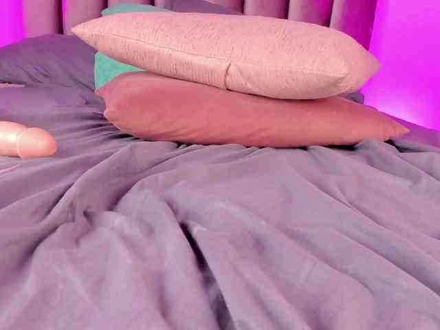 Gabriela-Suarez-1 webcam