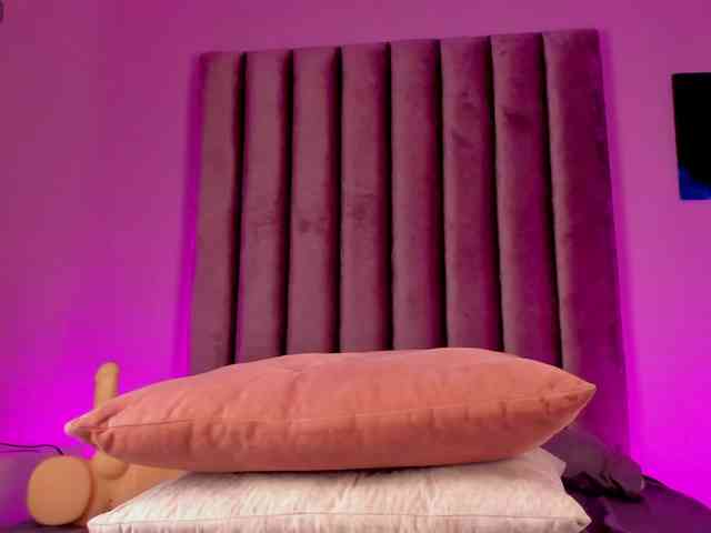 Gabriela-Suarez-1 webcam