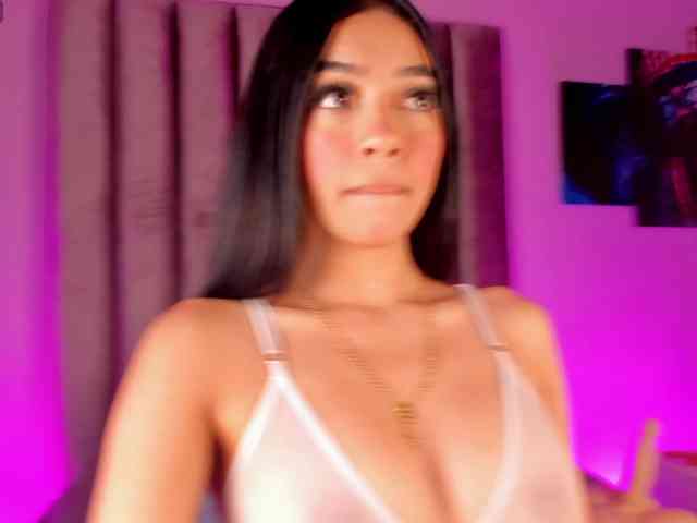 Gabriela-Suarez-1 webcam
