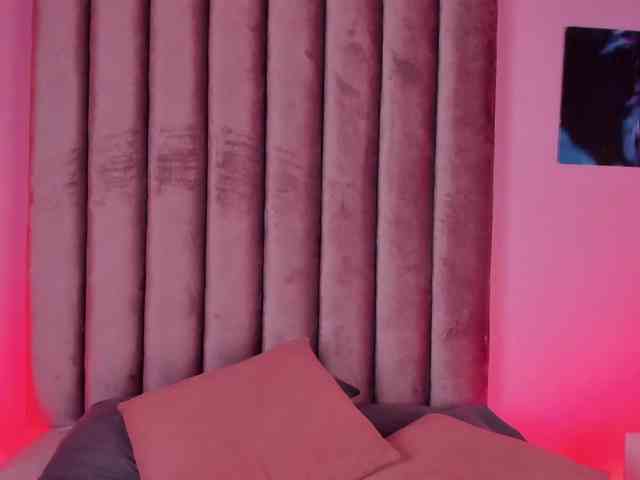 Gabriela-Suarez-... Live Webcam on BongaCams