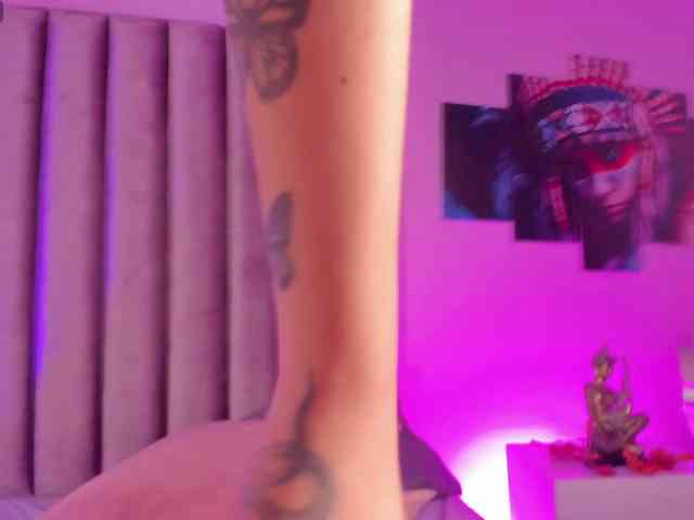 Gabriela-Suarez-1 webcam