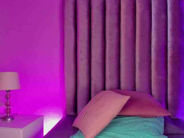 Gabriela-Suarez-1 webcam