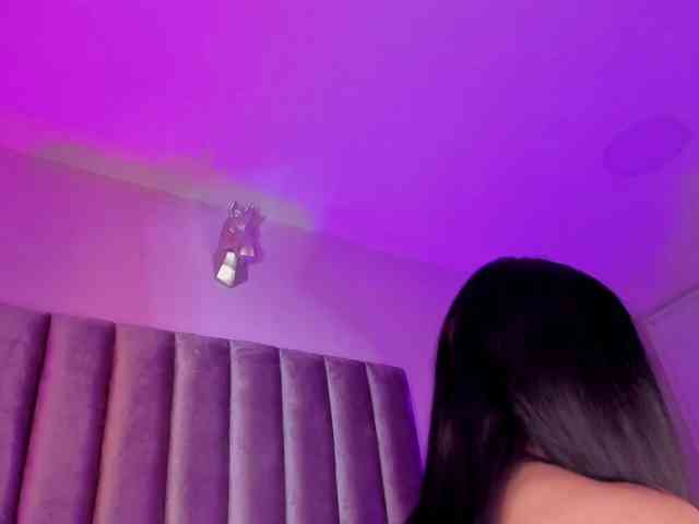 Gabriela-Suarez-1 webcam