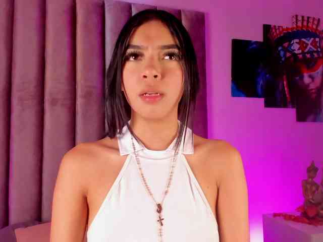 Gabriela-Suarez-1 webcam